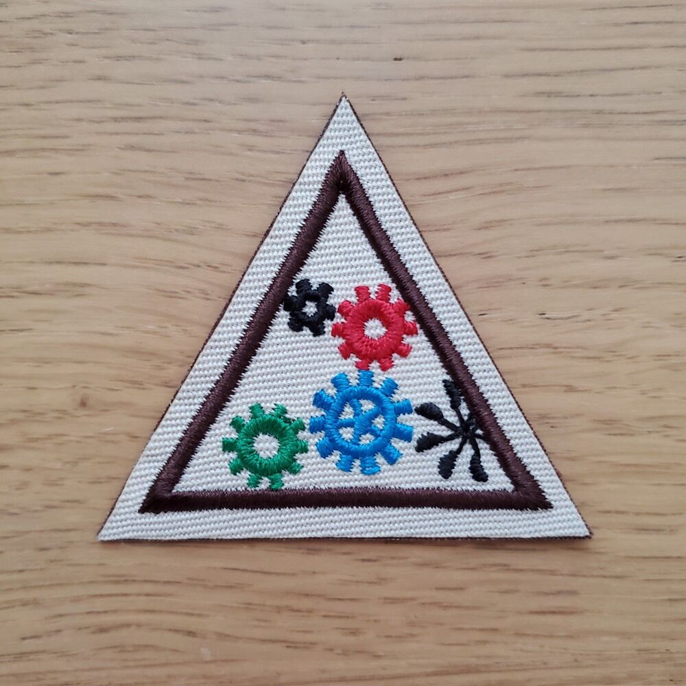 Vintage Y2K Girl Scout Brownie Try-It "Science In Action" Patch